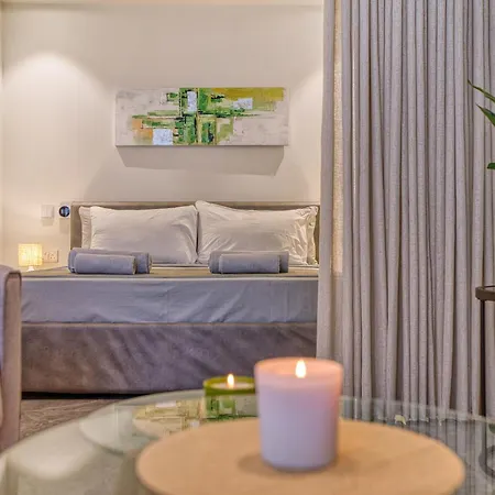 Official Mercury - With Rooftop Pool Access