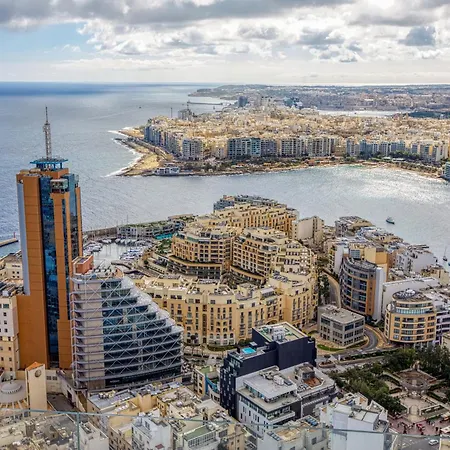 Official Mercury - With Rooftop Pool Access