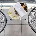 Official Mercury | With Rooftop Pool Access *