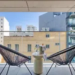 Official Mercury | With Rooftop Pool Access *