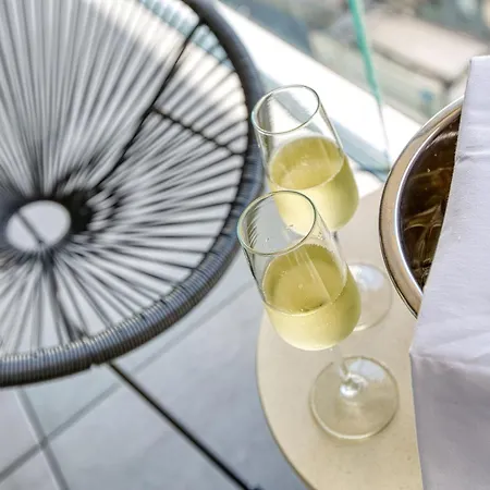 Official Mercury - With Rooftop Pool Access