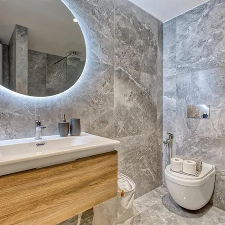 Apartmán Official Mercury - With Rooftop Pool Access