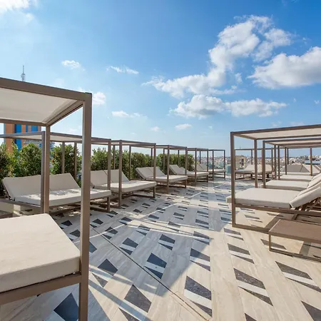 Official Mercury - With Rooftop Pool Access