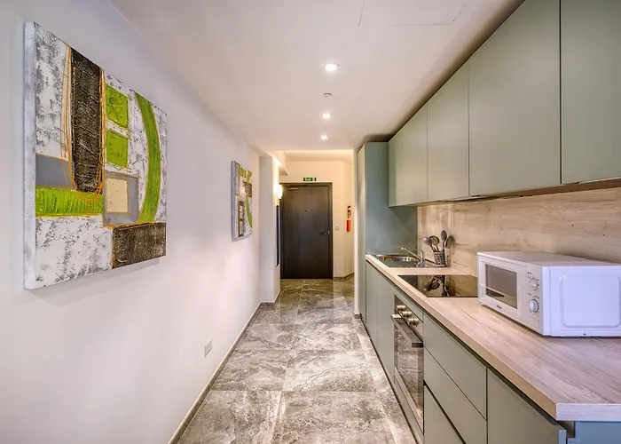 Official Mercury - With Rooftop Pool Access *