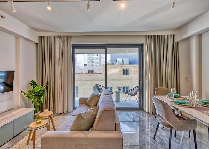 Official Mercury - With Rooftop Pool Access