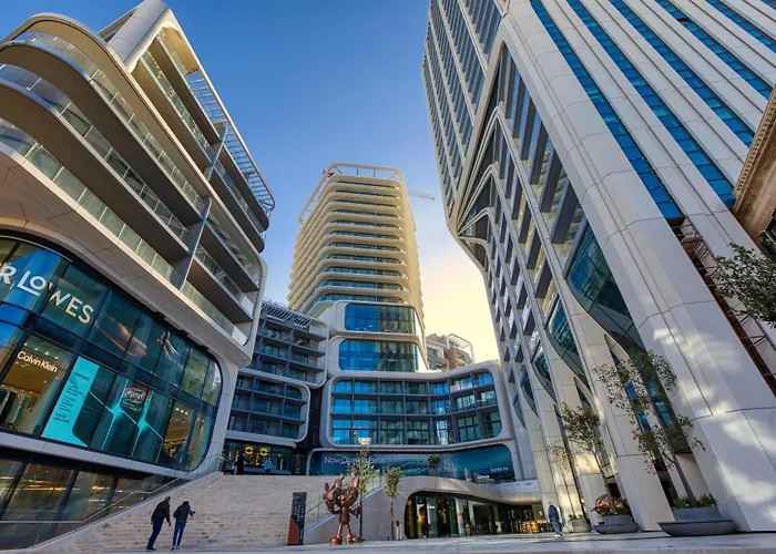 Official Mercury - With Rooftop Pool Access