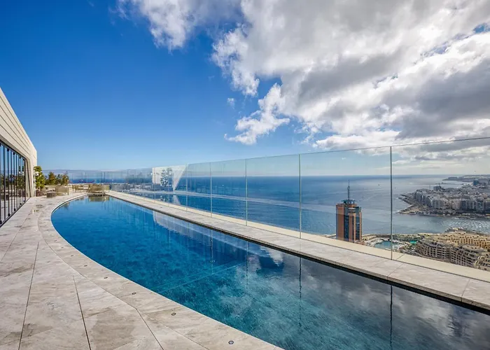 Official Mercury - With Rooftop Pool Access