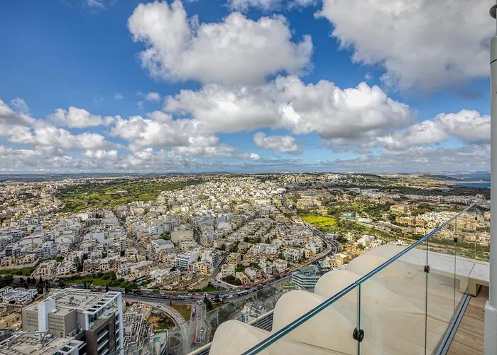 Official Mercury - With Rooftop Pool Access