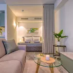 Official Mercury - With Rooftop Pool Access
