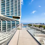 Official Mercury - With Rooftop Pool Access